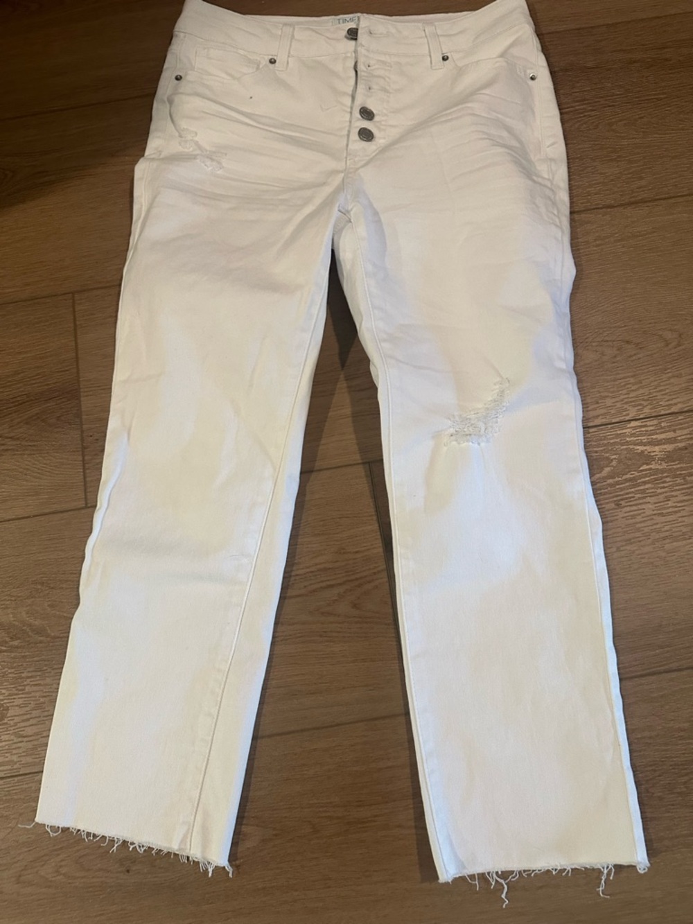 Time and Tru White High-Rise Jeans